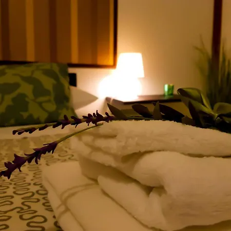 Bed & Breakfast Colazione Dei Canottieri 3*