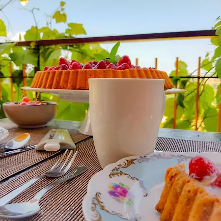 Bed & Breakfast Colazione Dei Canottieri 3*