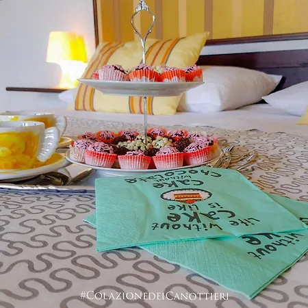 Colazione Dei Canottieri * Lago (Calabria)
